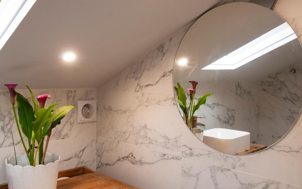Casa D'Mina Guest House เรดอนเดลา ภายนอก รูปภาพ