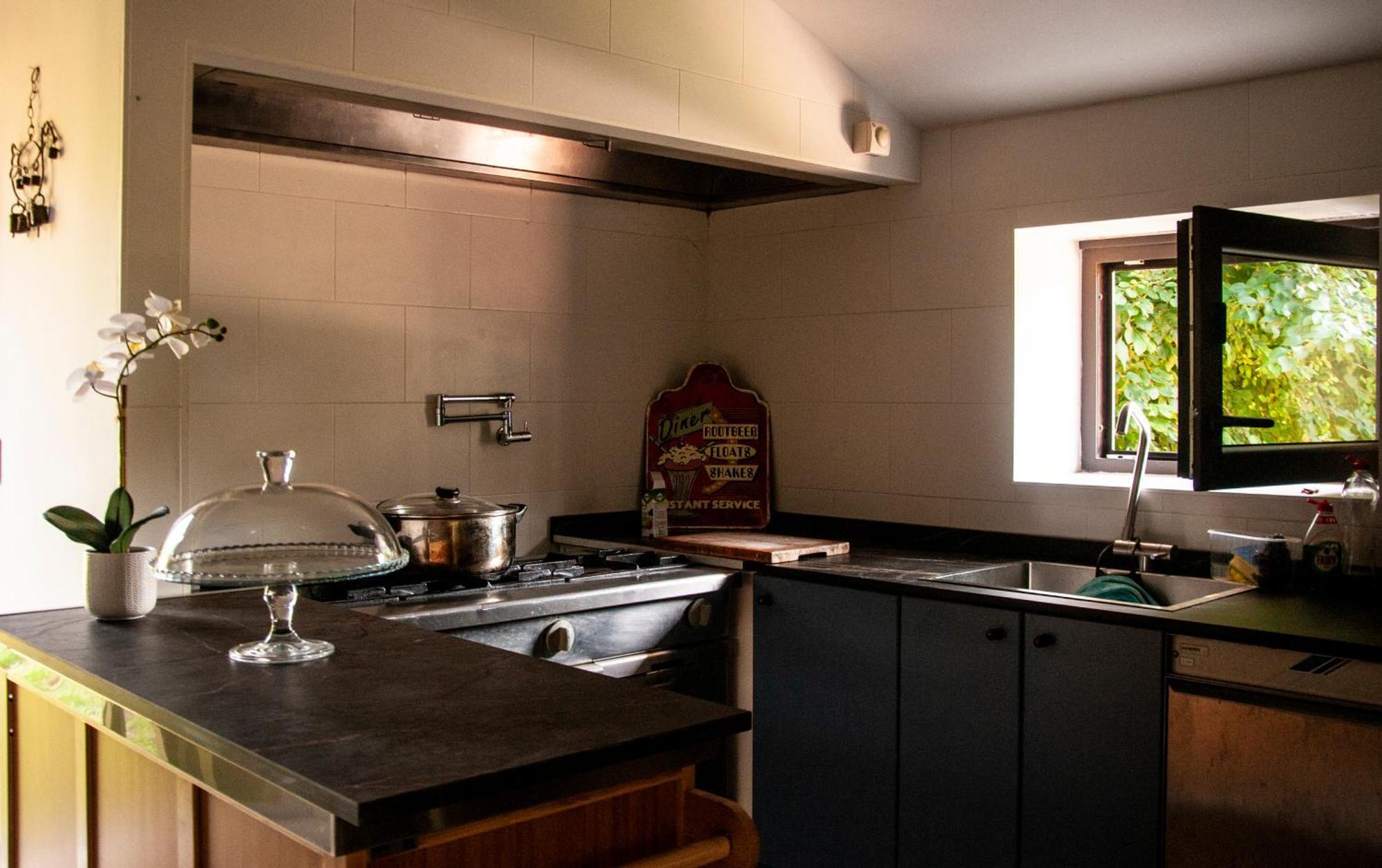 Casa D'Mina Guest House เรดอนเดลา ภายนอก รูปภาพ